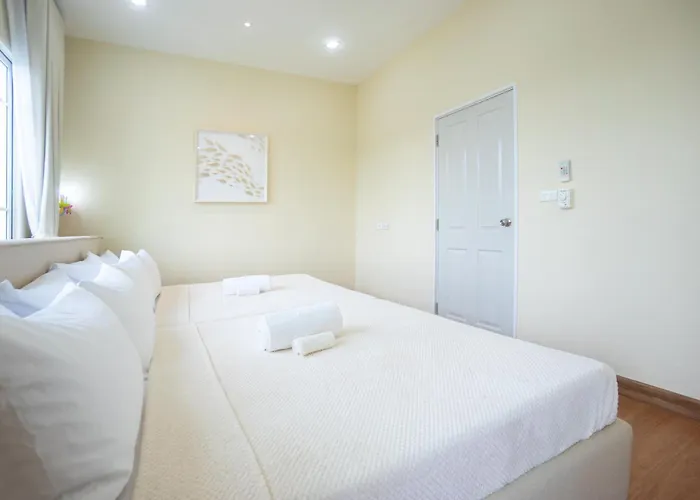 Villa H3 For 14 With Pool Gym And Loft Bed Near Safari World *