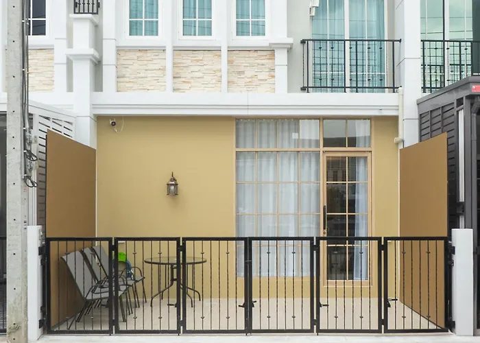 H3 For 14 With Pool Gym And Loft Bed Near Safari World * Bangkok