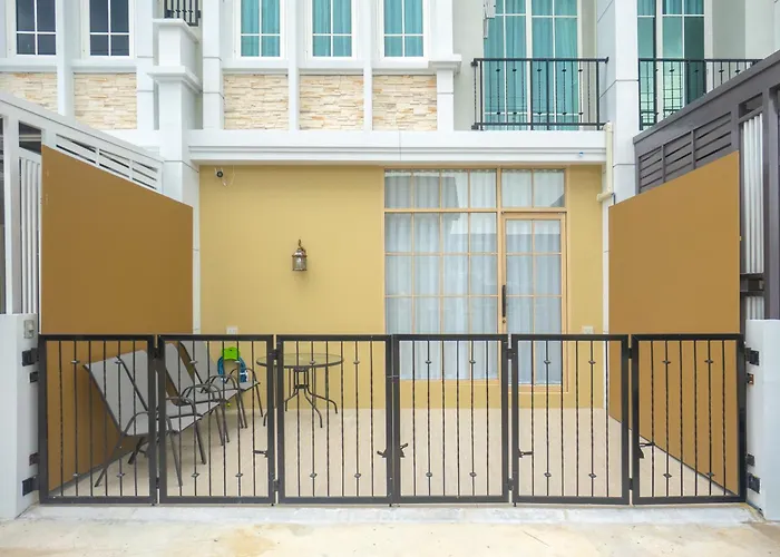 Villa H3 For 14 With Pool Gym And Loft Bed Near Safari World
